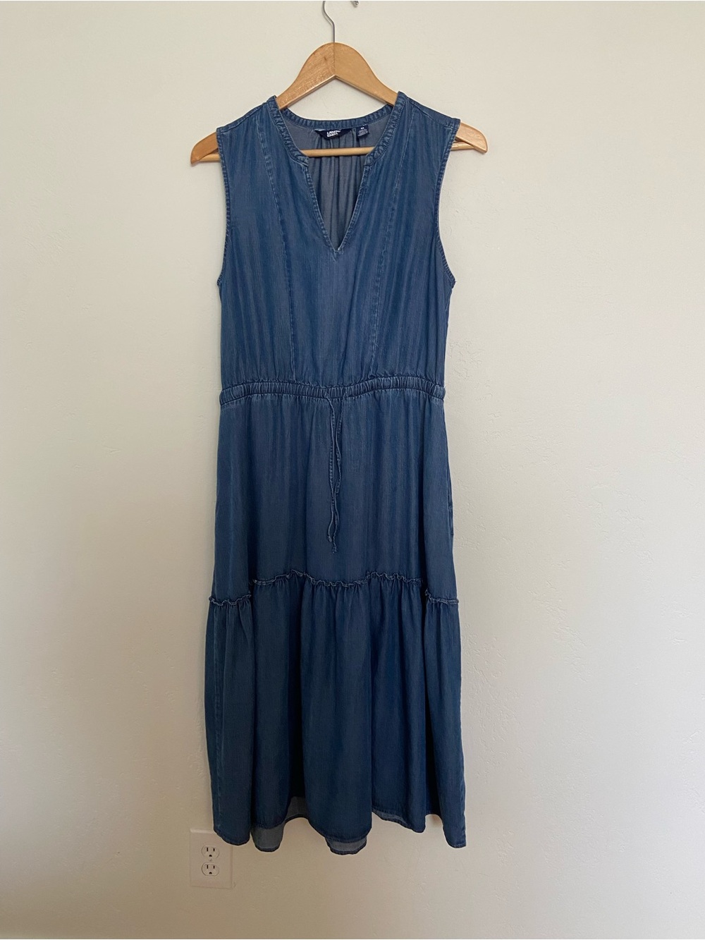 Lands' End Sleeveless Chambray Maxi Dress in Blue